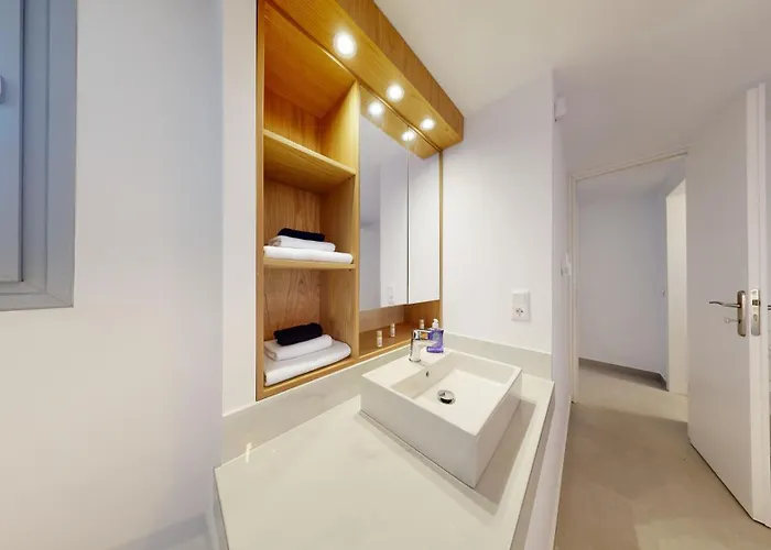 Hosting Moments Private Pool أنو ميرا